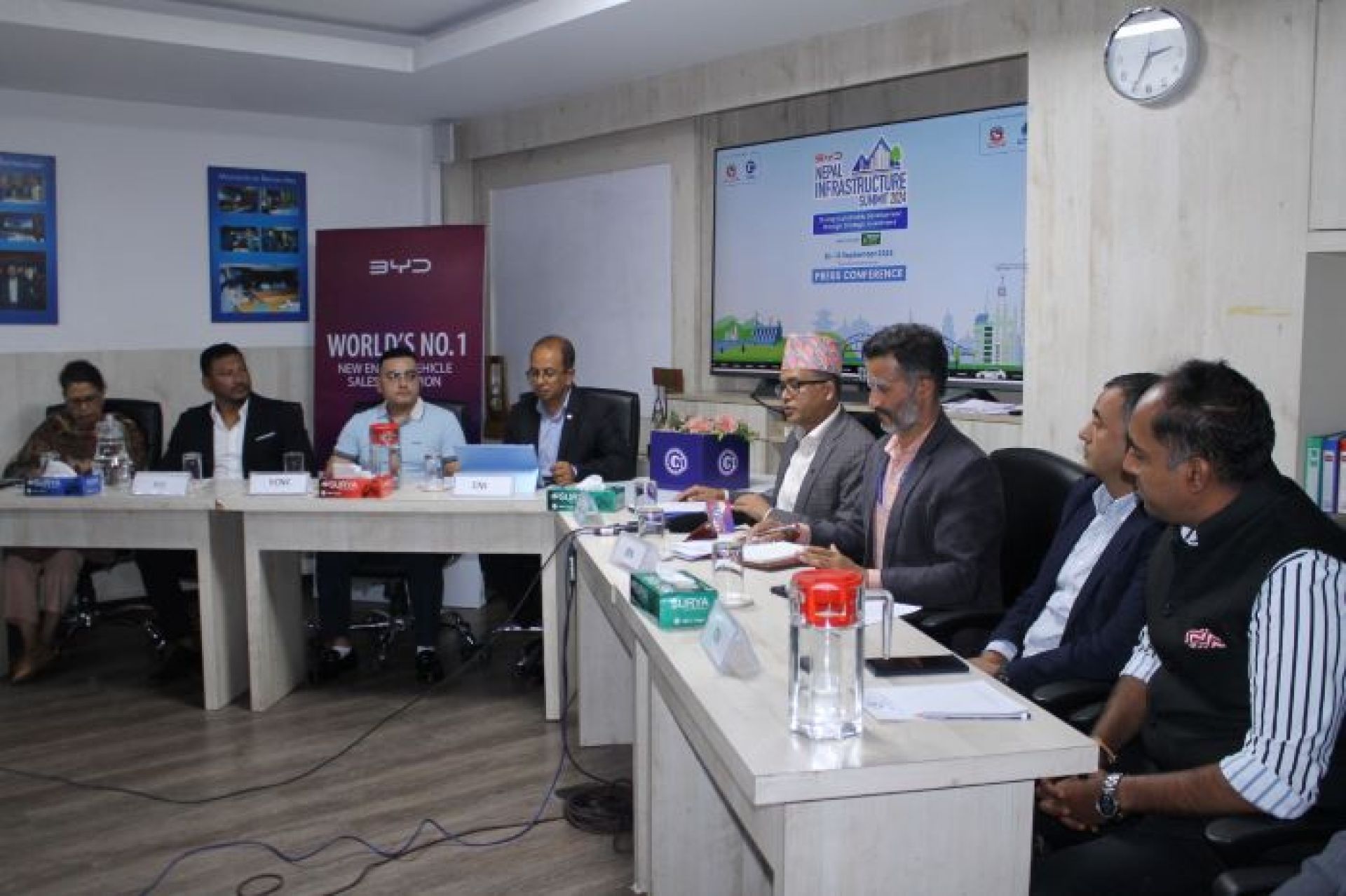 पूर्वाधार क्षेत्रमा लगानी भित्र्याउने लक्ष्यका साथ ‘पूर्वाधार सम्मेलन’